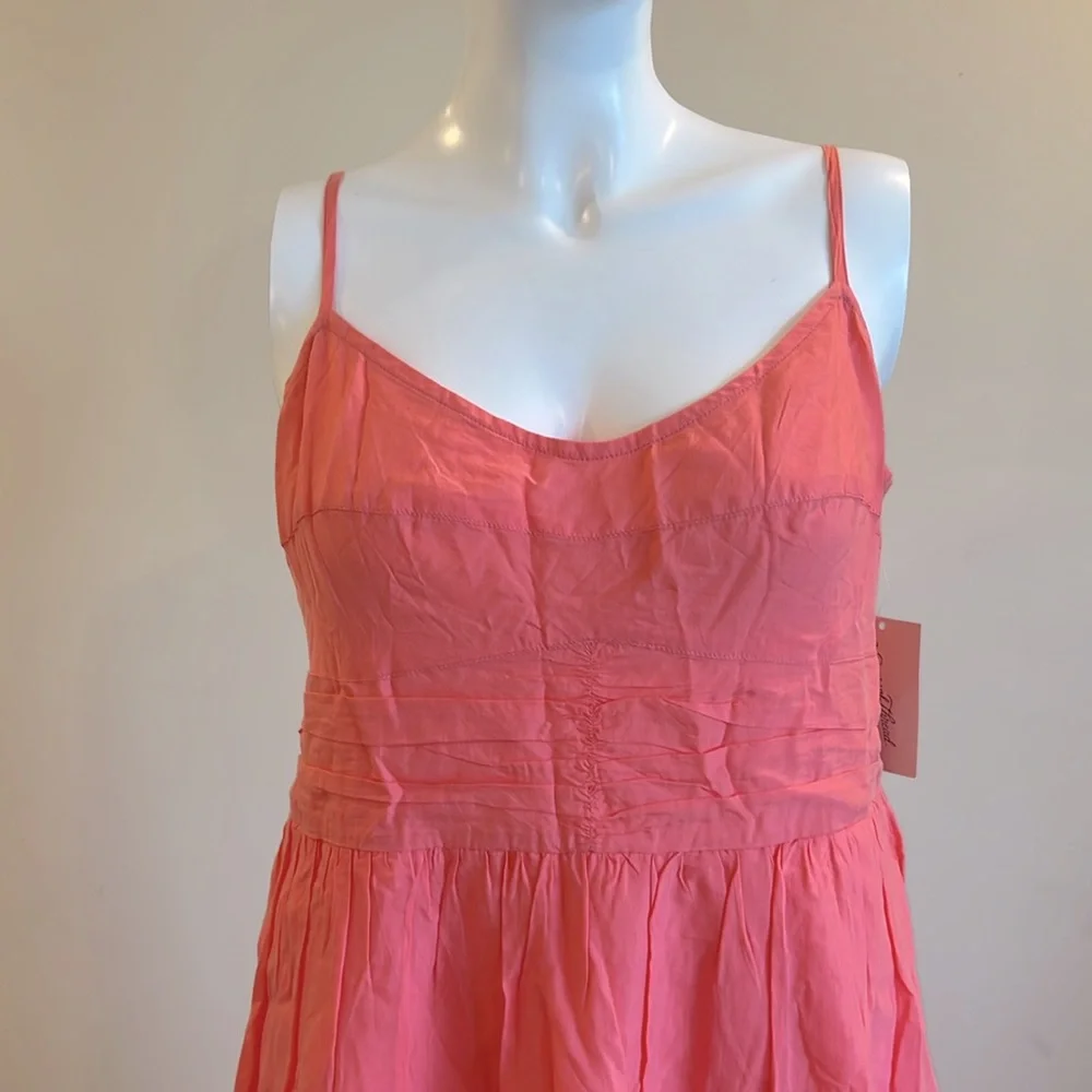 Universal Thread Women’s Elegant Pink Sleeveless Dress. - Picture 2 of 13